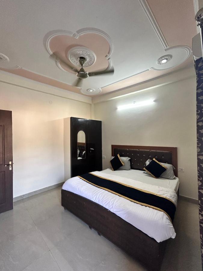 Chandra Palace Rishīkesh Extérieur photo