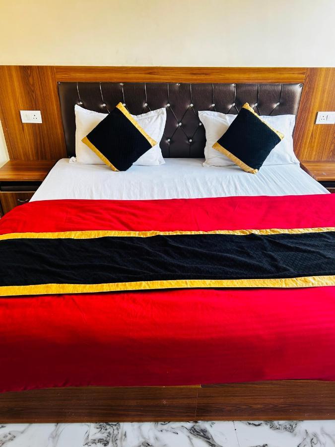 Chandra Palace Rishīkesh Extérieur photo